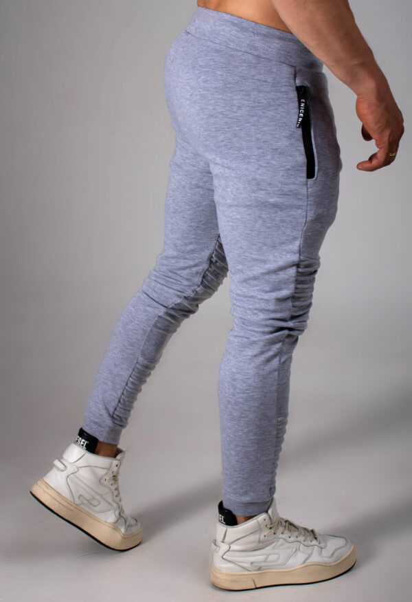 jogger de alforzas  gris - Imagen 3