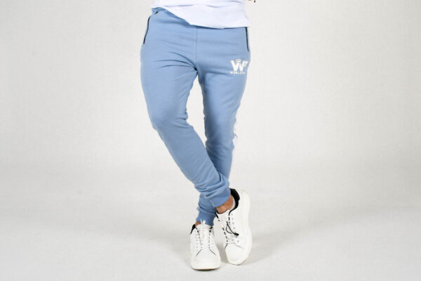 jogger franja lateral celeste - Imagen 3